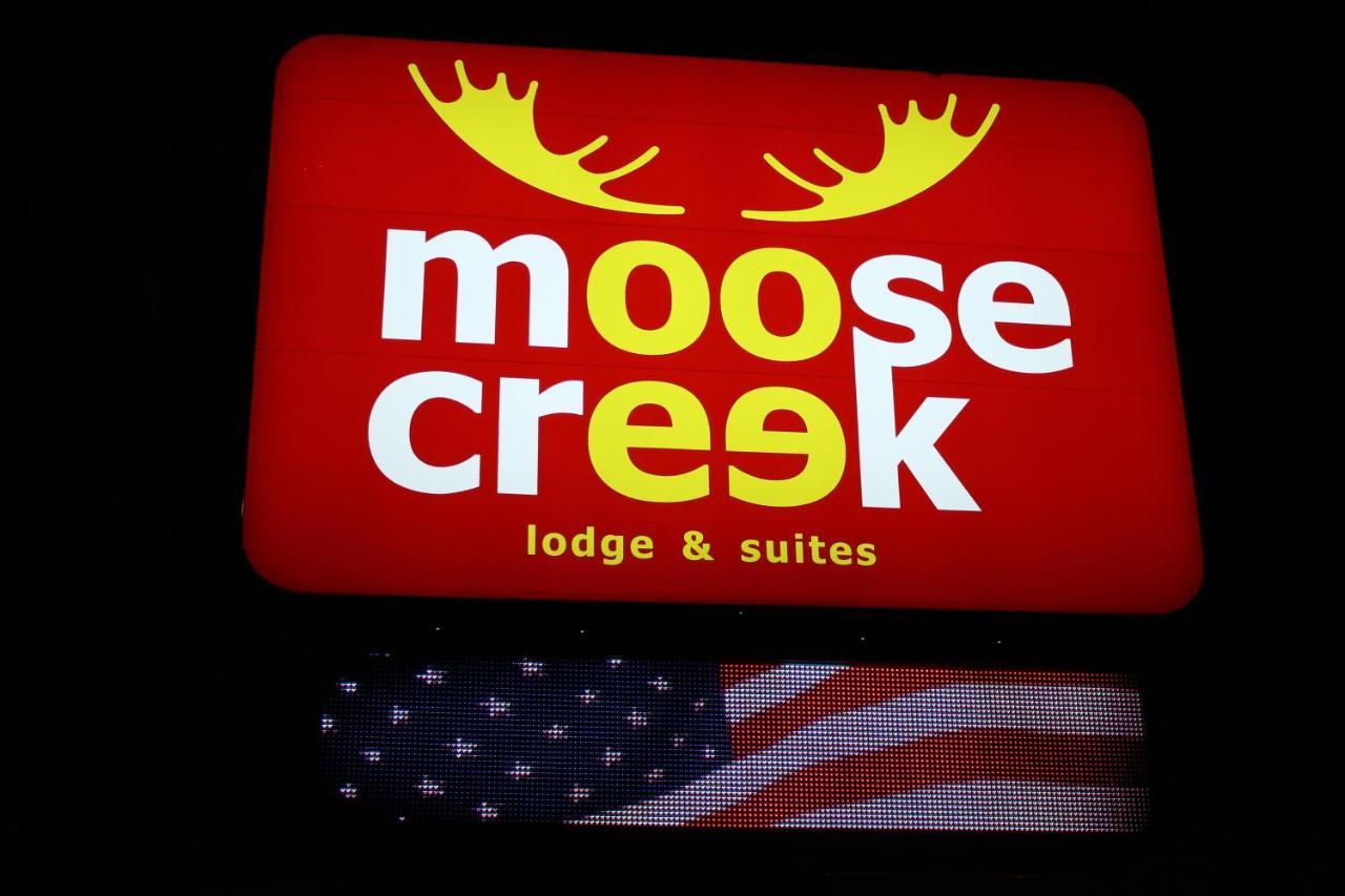 Moose Creek Lodge & Suites Cody Exterior photo