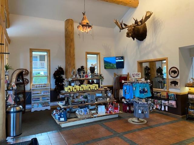 Moose Creek Lodge & Suites Cody Exterior photo