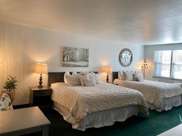 Moose Creek Lodge & Suites Cody Room photo